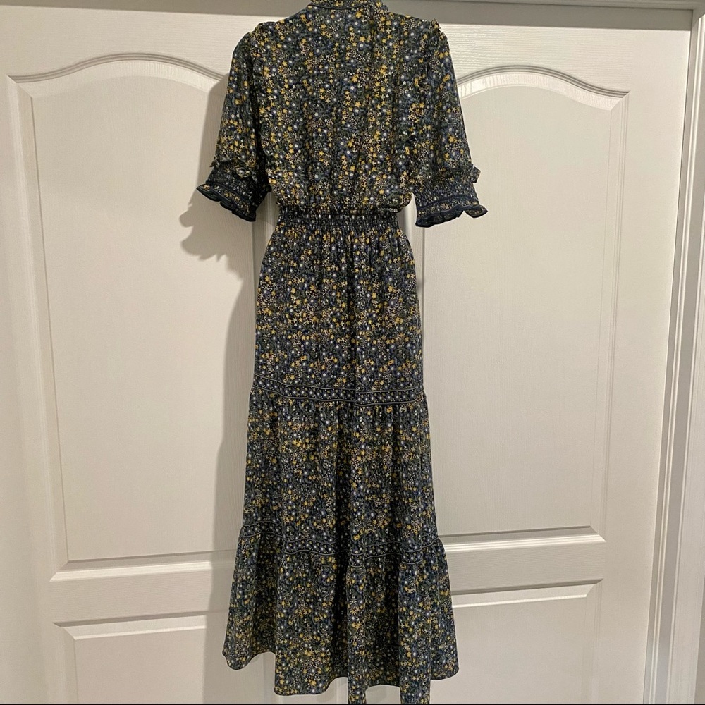 Tiered Floral Midi Dress - Picture 5 of 8